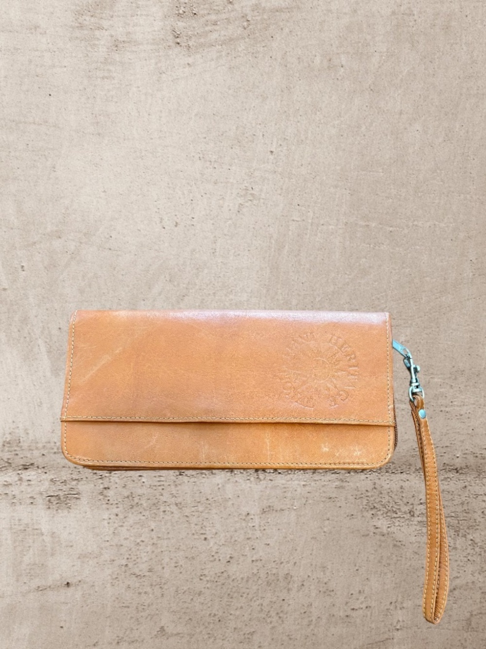 VTG Heritage Invitational Tan Leather Zip Around Clutch Wallet/Wristlet 9.5”x5”
